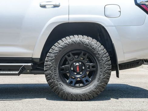 Used 2024 Toyota 4Runner TRD Off-Road Premium w/ Moonroof Package AWD/4WD image 16