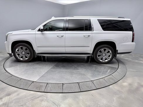 Used 2016 GMC Yukon XL Denali AWD/4WD image 8