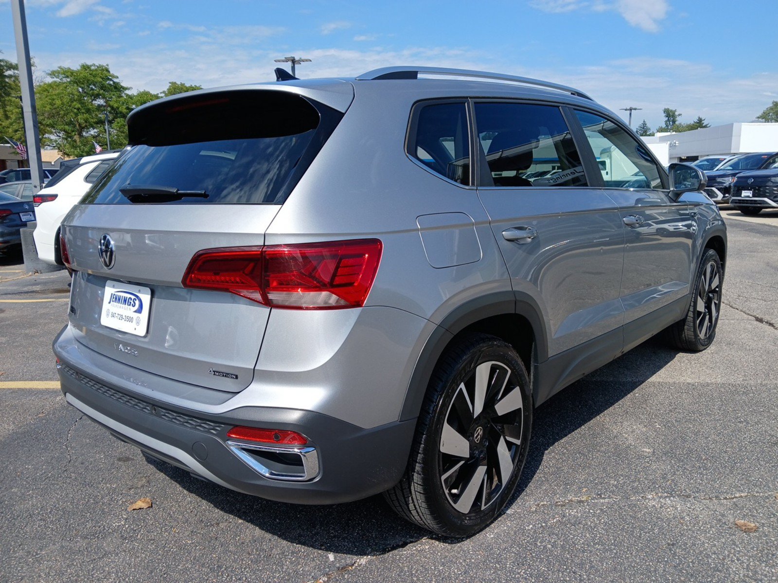 Certified 2023 Volkswagen Taos SEL AWD/4WD image 4