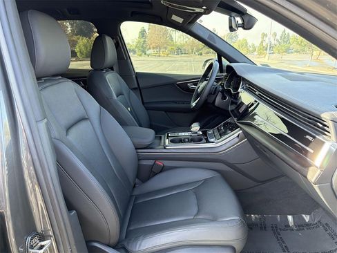 Used 2023 Audi Q7 2.0T Premium Plus w/ Premium Plus Package image 34