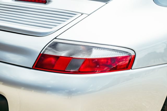 Used 2000 Porsche 911 Carrera RWD image 32