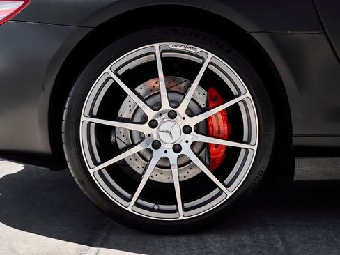 Used 2012 Mercedes-Benz SLS AMG Coupe image 32