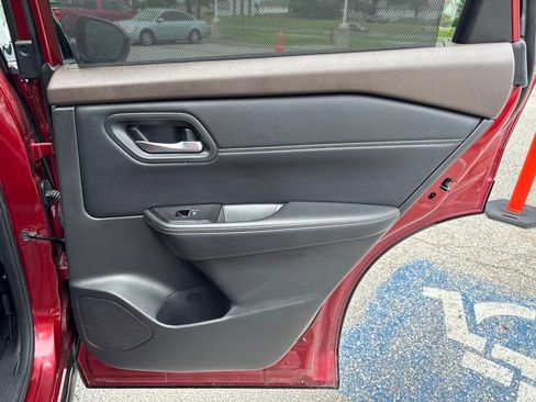 Used 2023 Nissan Rogue SL w/ SL Premium Package FWD image 37
