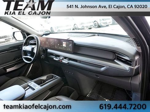 Certified 2024 Kia EV9 Light Long Range RWD image 10