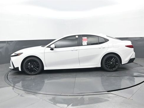 New 2026 Toyota Camry SE image 21