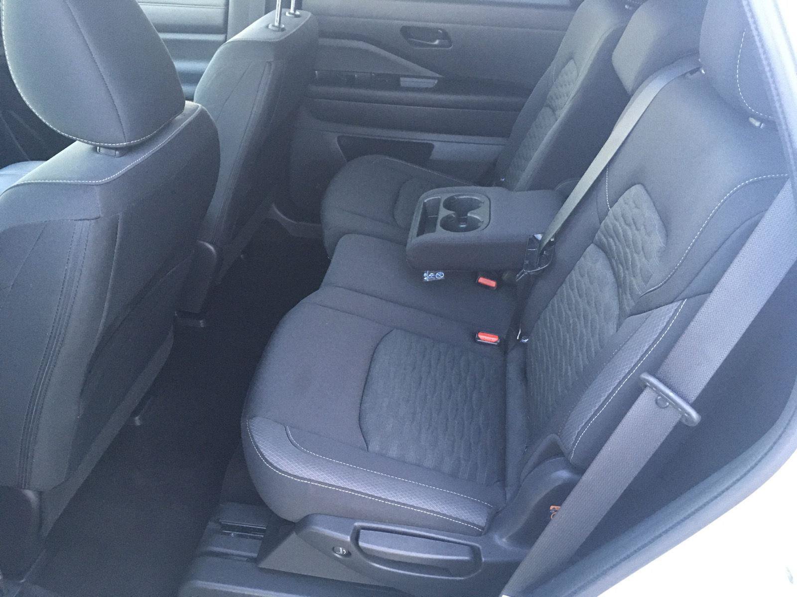 Used 2023 Nissan Pathfinder SV AWD/4WD image 30