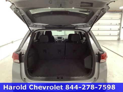 Used 2023 Chevrolet Equinox LT w/ LPO, Floor Liner Package image 5