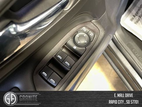 Used 2022 Chevrolet Equinox LT AWD/4WD image 13