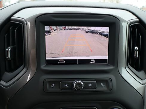 Used 2024 Chevrolet Silverado 1500 Custom image 21