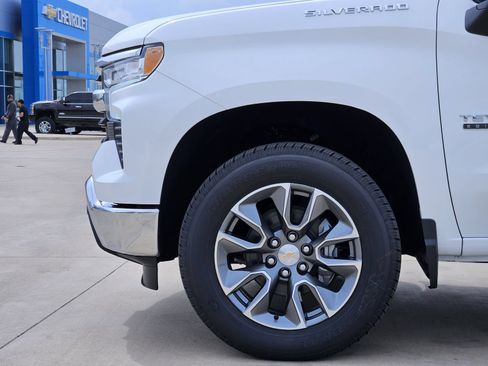 New 2026 Chevrolet Silverado 1500 LT w/ Texas Edition Plus AWD/4WD image 12