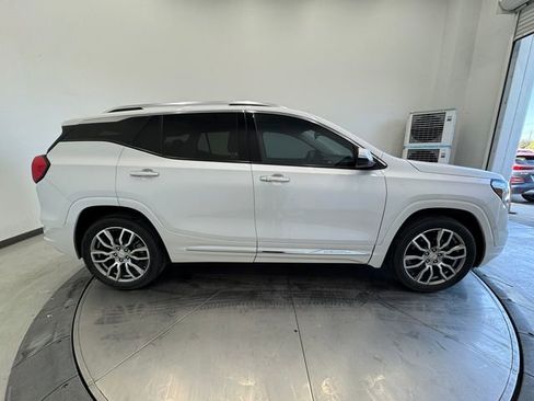 Used 2023 GMC Terrain Denali w/ Denali Premium Package image 14