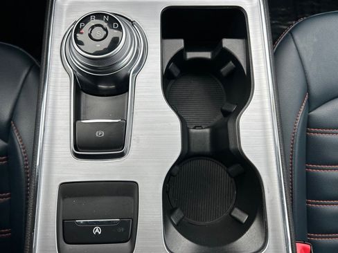 Used 2022 Ford Edge SEL w/ Sport Appearance Package image 30