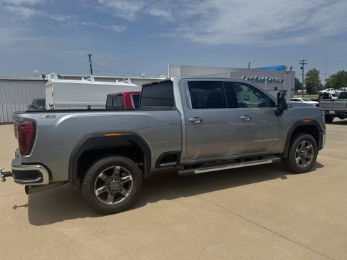 Certified 2025 GMC Sierra 2500 SLE w/ SLE Value Package; AWD/4WD image 3