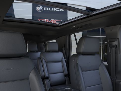 New 2026 GMC Yukon Denali w/ Sun & Power Step Package AWD/4WD image 24