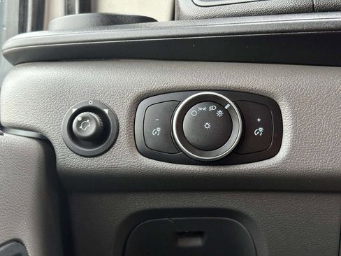 Used 2020 Ford Transit 250 Medium Roof w/ Load Area Protection Package image 31