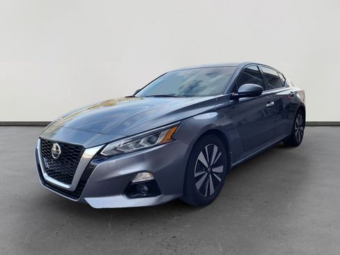 Used 2021 Nissan Altima 2.5 SL image 1