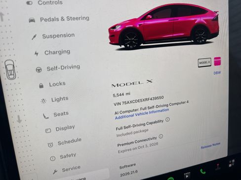 Used 2024 Tesla Model X AWD/4WD image 2