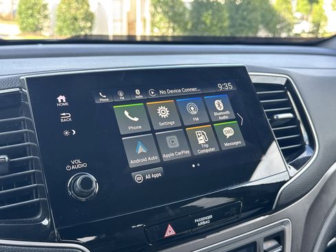 Used 2025 Honda Passport EX-L image 12