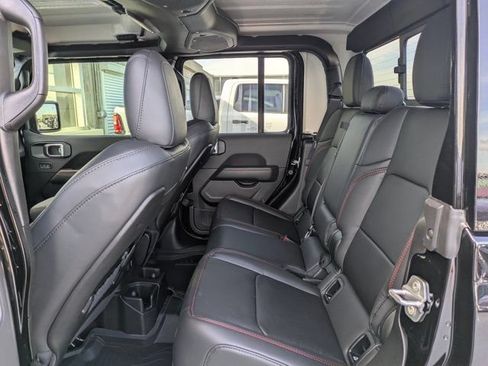 New 2026 Jeep Gladiator Rubicon AWD/4WD image 13