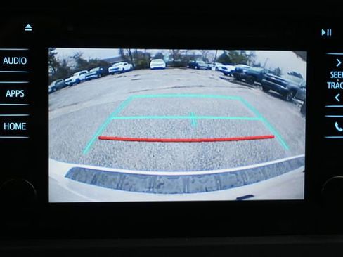 Used 2015 Toyota Sienna XLE image 13