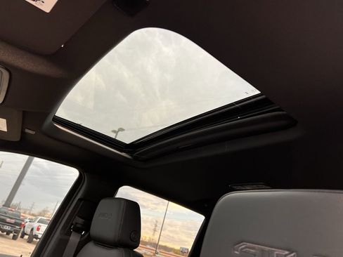 New 2026 GMC Sierra 2500 AT4 w/ AT4 Premium Plus Package image 19