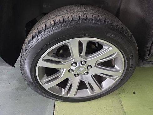 Used 2016 Cadillac Escalade Premium image 10