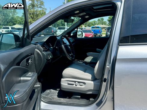 Used 2023 Honda Passport Elite image 13