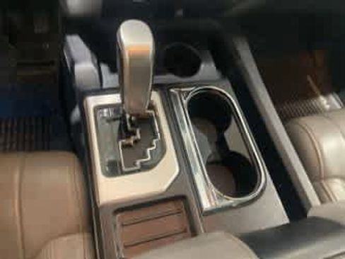 Used 2017 Toyota Tundra Limited w/ Limited Premium Package image 17