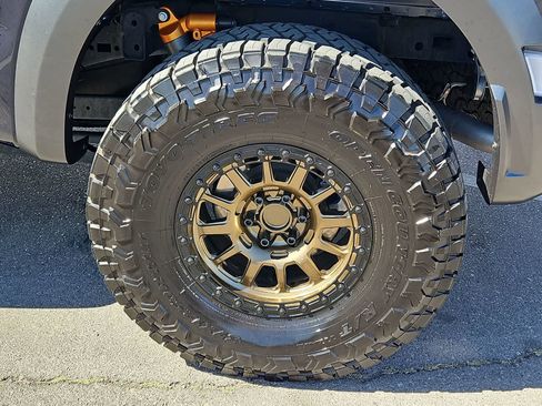 Used 2023 Ford F150 Raptor w/ Blue Interior Package image 15