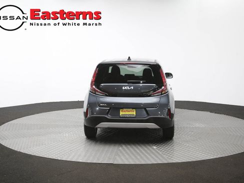 Used 2025 Kia Soul LX w/ LX Technology Package FWD image 36