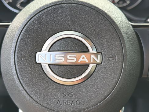 Used 2023 Nissan Rogue SV w/ SV Premium B Package image 25