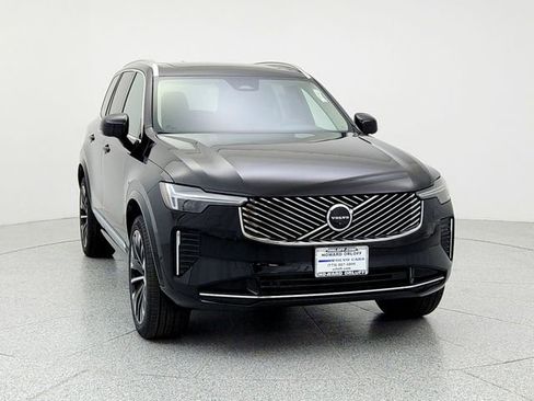 New 2025 Volvo XC90 B5 Plus w/ Protection Package Premier image 2
