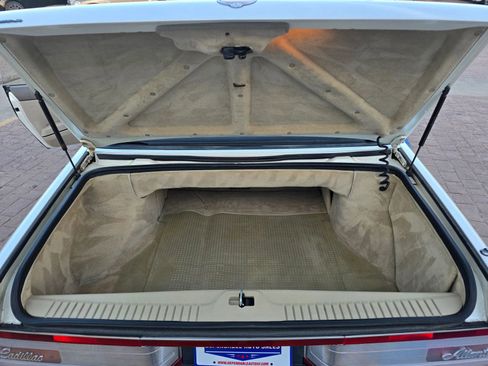 Used 1993 Cadillac Allante FWD image 11