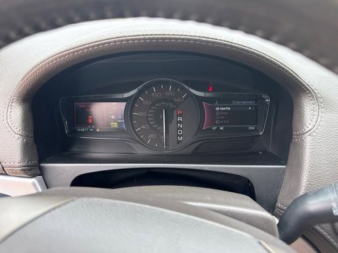 Used 2012 Lincoln MKX AWD image 19