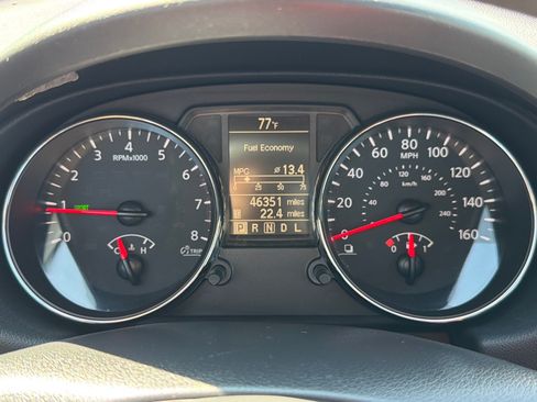Used 2015 Nissan Rogue S FWD image 15