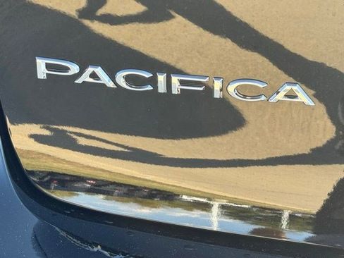 New 2026 Chrysler Pacifica Select AWD/4WD image 45