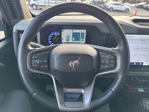 Certified 2022 Ford Bronco Badlands image 16