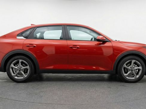 Used 2025 Kia K4 FWD image 11