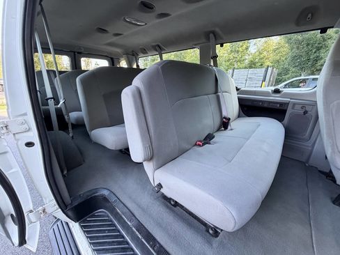Used 2012 Ford E-350 and Econoline 350 XLT RWD image 23
