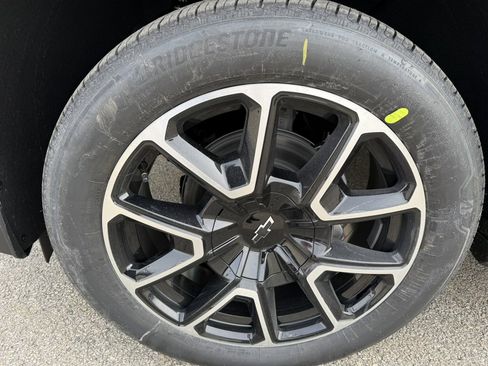 New 2026 Chevrolet Tahoe RST image 9