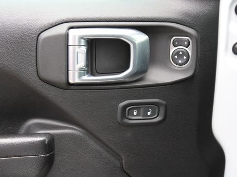 Used 2021 Jeep Gladiator Sport AWD/4WD image 28