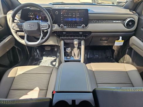 New 2026 Chevrolet Colorado ZR2 w/ Technology Package AWD/4WD image 17