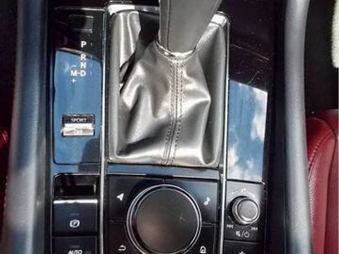 Used 2023 MAZDA MAZDA3 s image 19