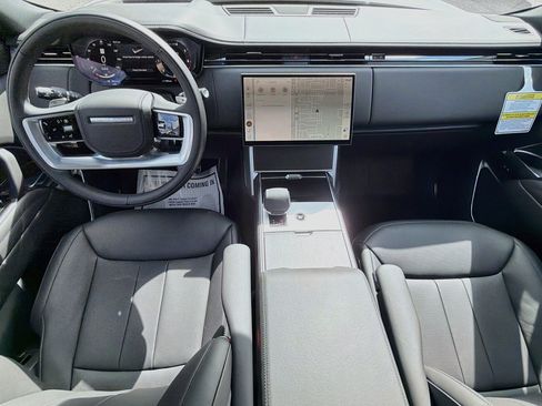 New 2026 Land Rover Range Rover SE AWD/4WD image 17
