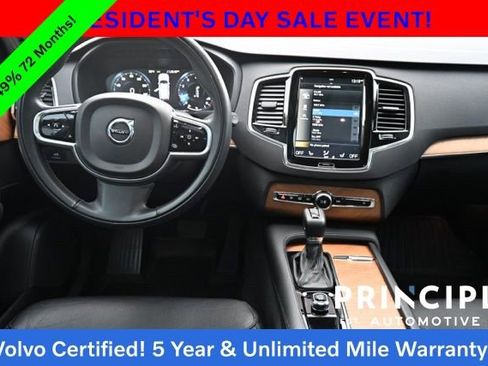 Certified 2022 Volvo XC90 T6 Momentum w/ Advanced Package image 17