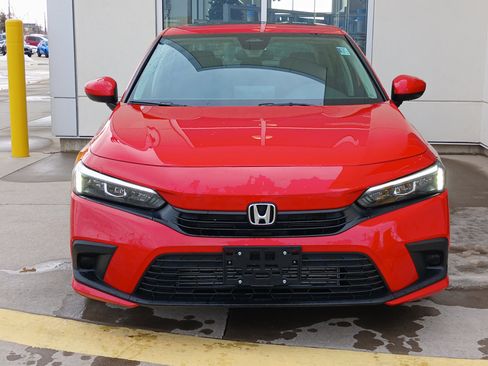 Used 2023 Honda Civic EX image 3
