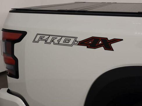 Used 2025 Nissan Frontier PRO-4X w/ Interior Protection Package image 41