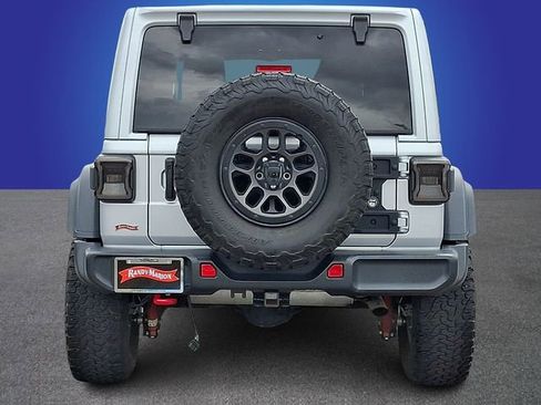 Used 2023 Jeep Wrangler Unlimited Rubicon w/ Xtreme 35 Tire Package AWD/4WD image 5