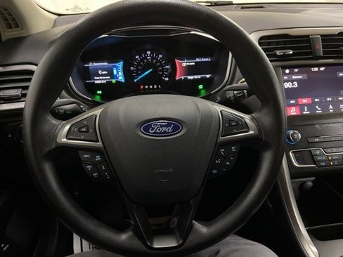 Used 2019 Ford Fusion SE image 47