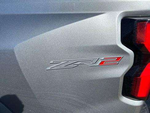 Certified 2024 Chevrolet Colorado ZR2 w/ ZR2 Convenience Package III image 11